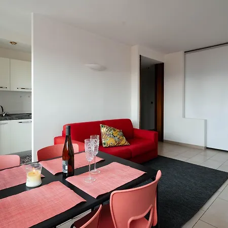 Deluxe- Al Valentino * טורינו