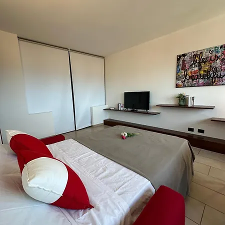 Deluxe- Al Valentino * Torino